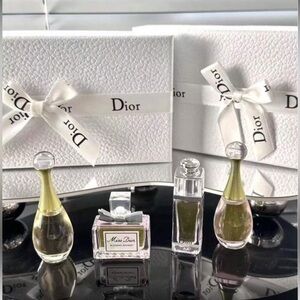 Dior Women's Fragrance Set - White and Gold